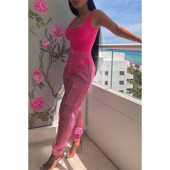 Fashion Nova Pants - 2 piece set hot pink
